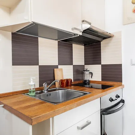 Daire Superapart Kilinskiego 3, Cozy Urban Retreat, Perfect For Couples *