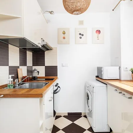 Superapart Kilinskiego 3, Cozy Urban Retreat, Perfect For Couples Апартаменты *