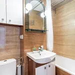 Superapart Kilinskiego 3, Cozy Urban Retreat, Perfect For Couples דירה